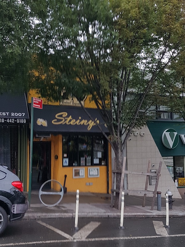 Steinys Pub