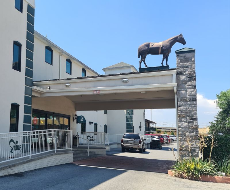 Rodeway Inn & Suites